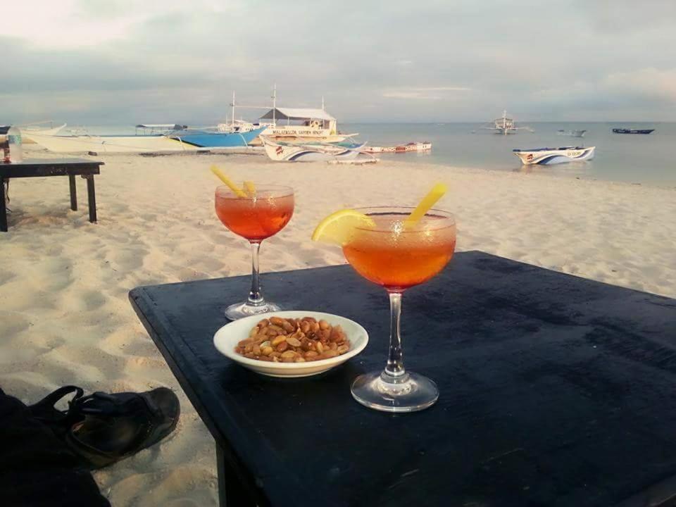Guanna's Place Room&Resto Bar Isla de Malapascua Exterior foto